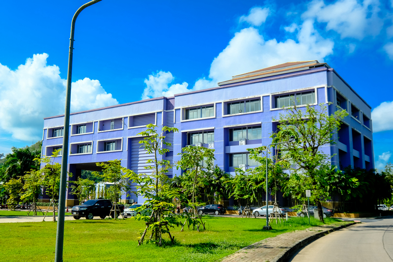 อาคาร 38 เฉลิมพระเกียรติ (ตึกม่วง)